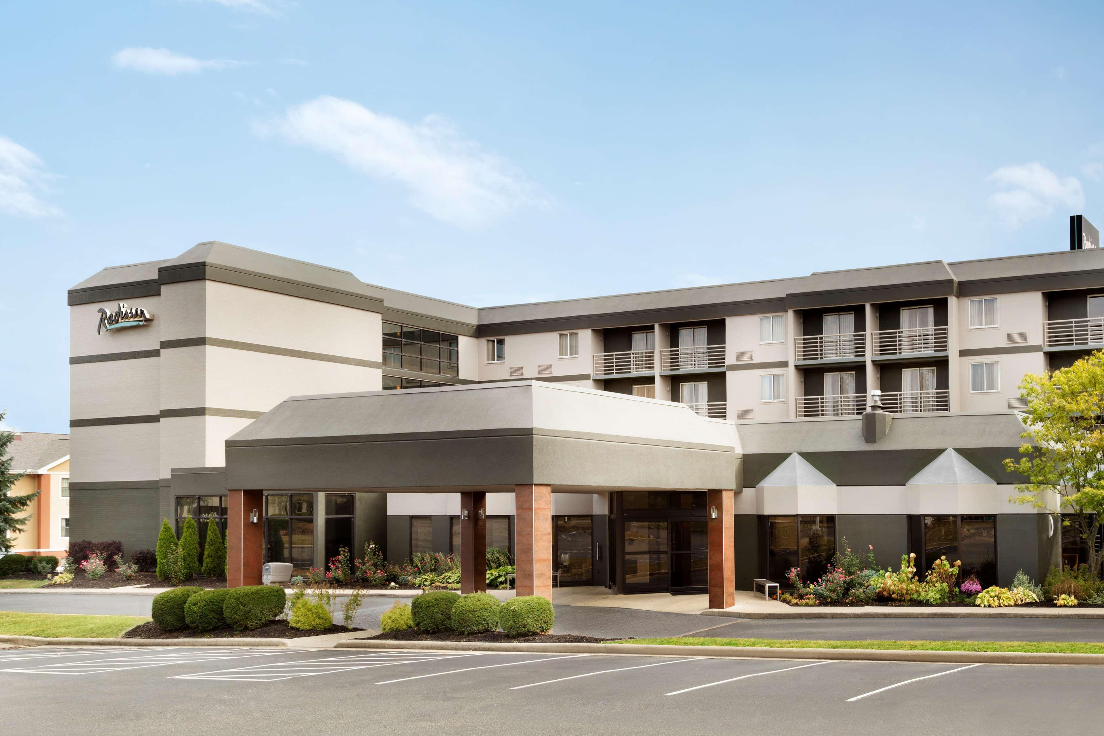 Radisson Akron-Fairlawn Copley Montrose 외부 사진
