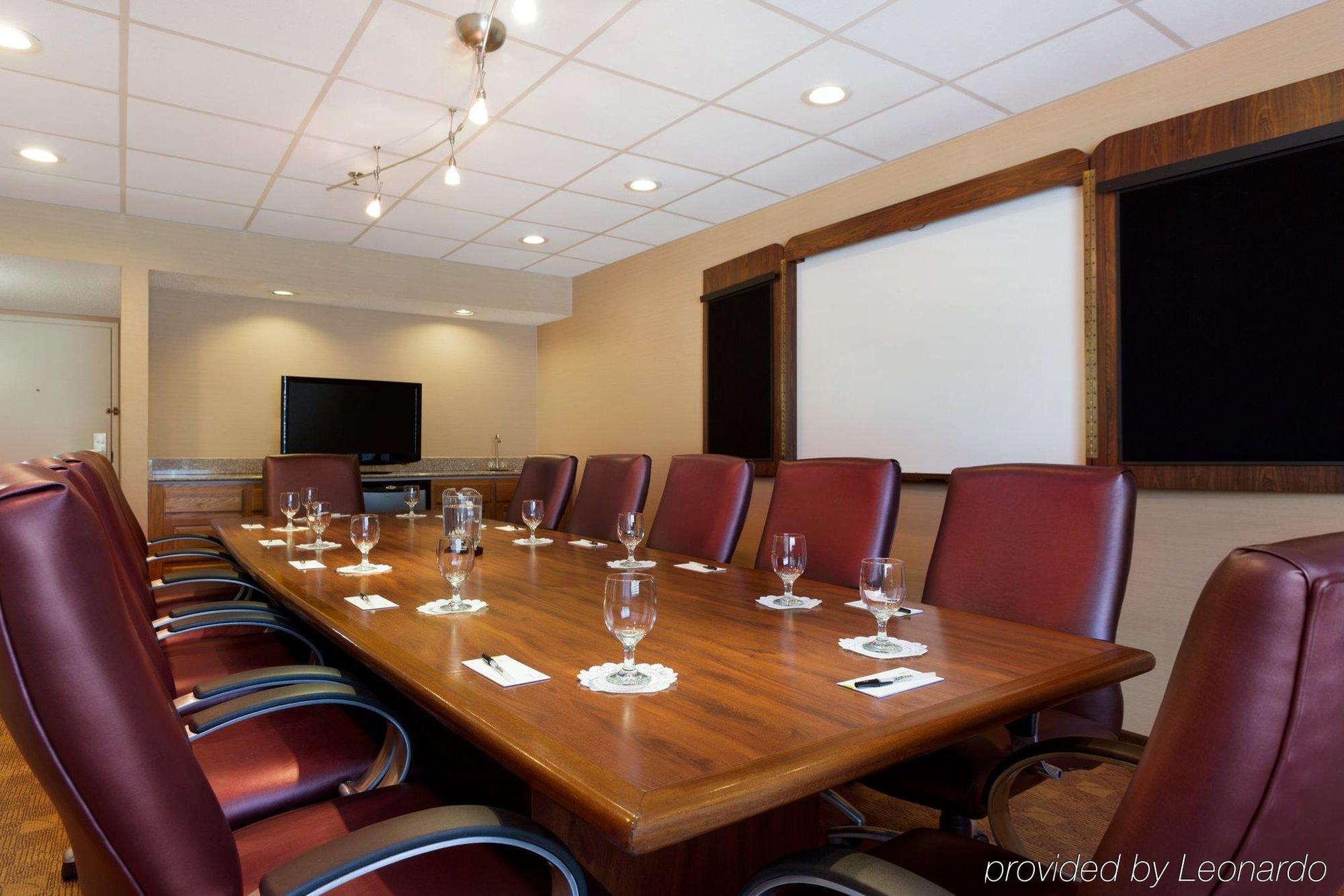 Radisson Akron-Fairlawn Copley Montrose 외부 사진