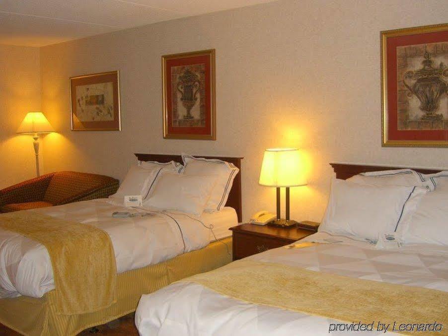 Radisson Akron-Fairlawn Copley Montrose 외부 사진